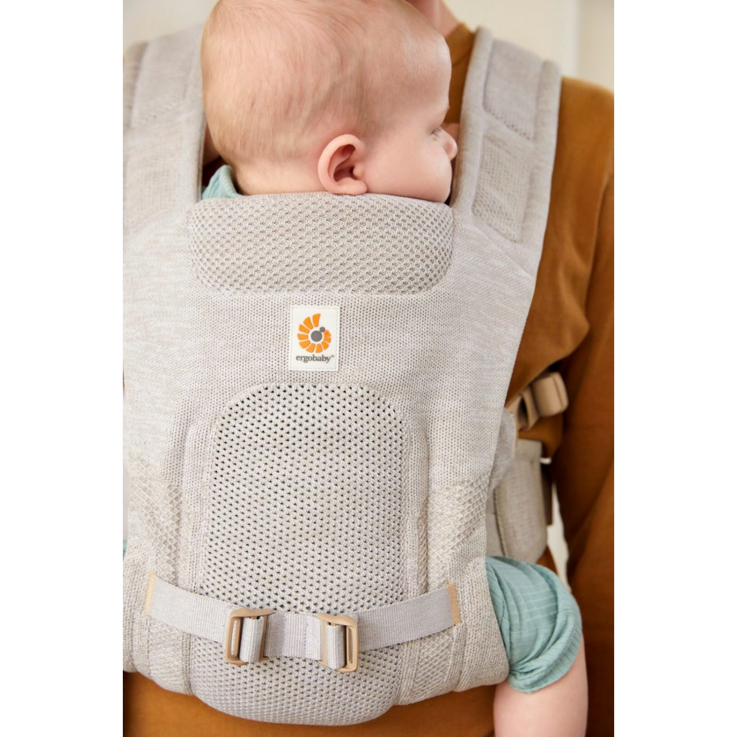 Ergobaby Aerloom Sand Slingoteka онлайн магазин