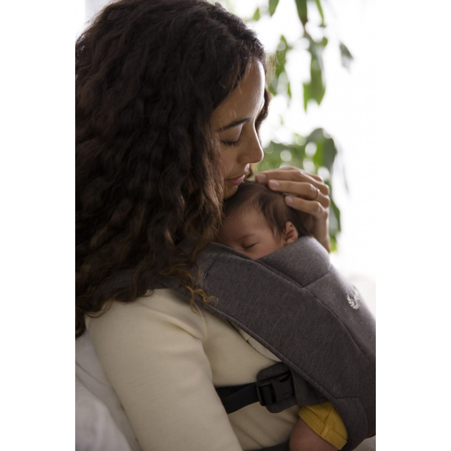 Ergobaby Embrace Heather Grey Slingoteka онлайн магазин