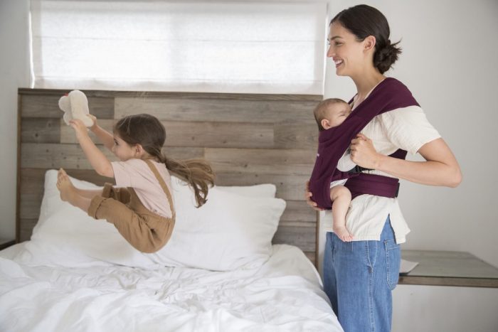 Ergobaby Embrace Burgundy